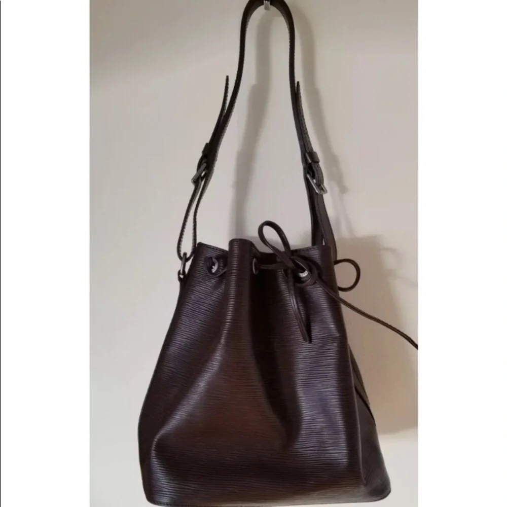 ✨ RARE✨NOE BROWN LOUIS VUITTON BUCKET EPI - Picture 10 of 11